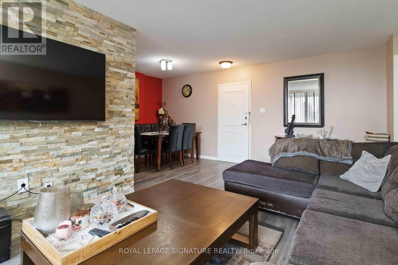 512 - 1615 Bloor Street, Mississauga (Applewood), Ontario  L4X 1S2 - Photo 10 - W12422729