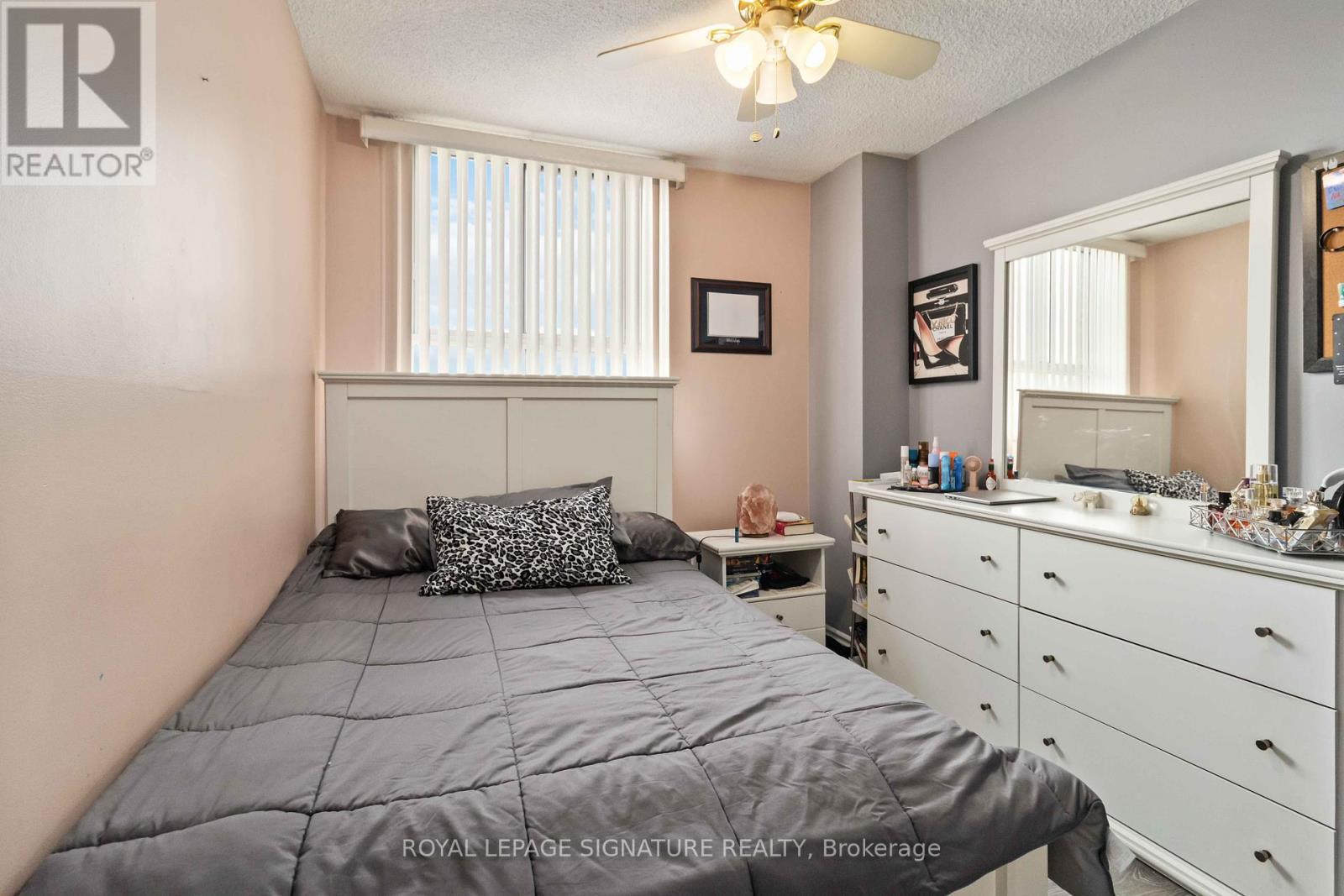 512 - 1615 Bloor Street, Mississauga (Applewood), Ontario  L4X 1S2 - Photo 19 - W12422729
