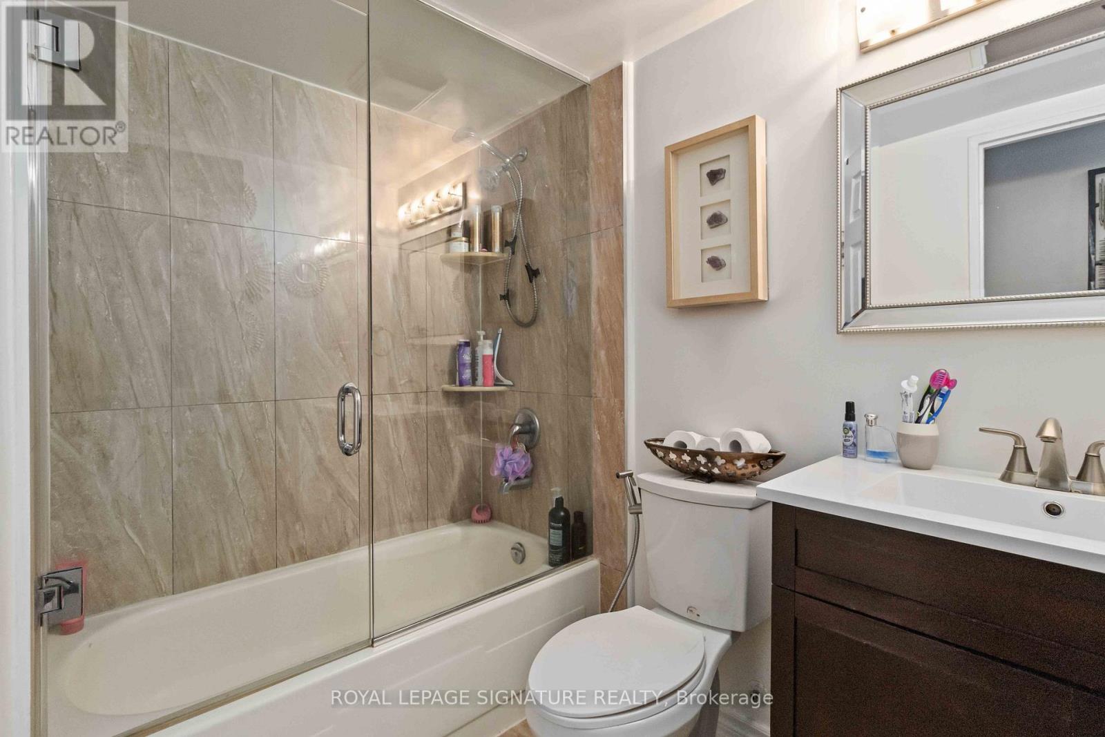 512 - 1615 Bloor Street, Mississauga (Applewood), Ontario  L4X 1S2 - Photo 21 - W12422729