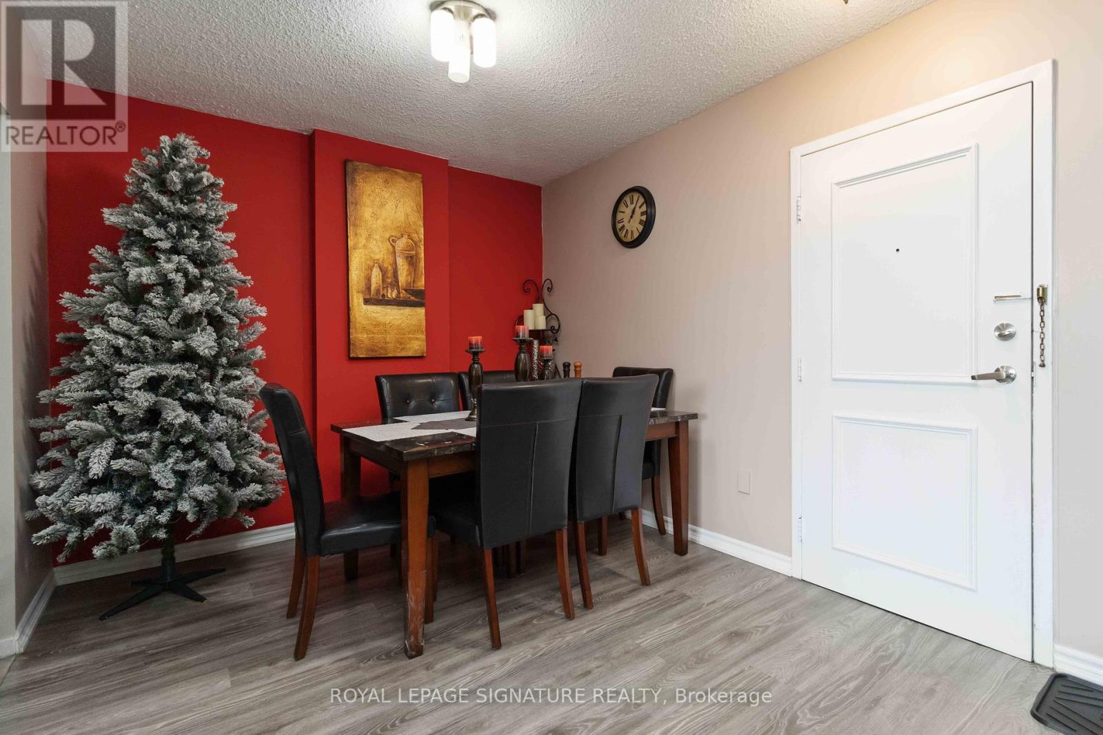 512 - 1615 Bloor Street, Mississauga (Applewood), Ontario  L4X 1S2 - Photo 4 - W12422729
