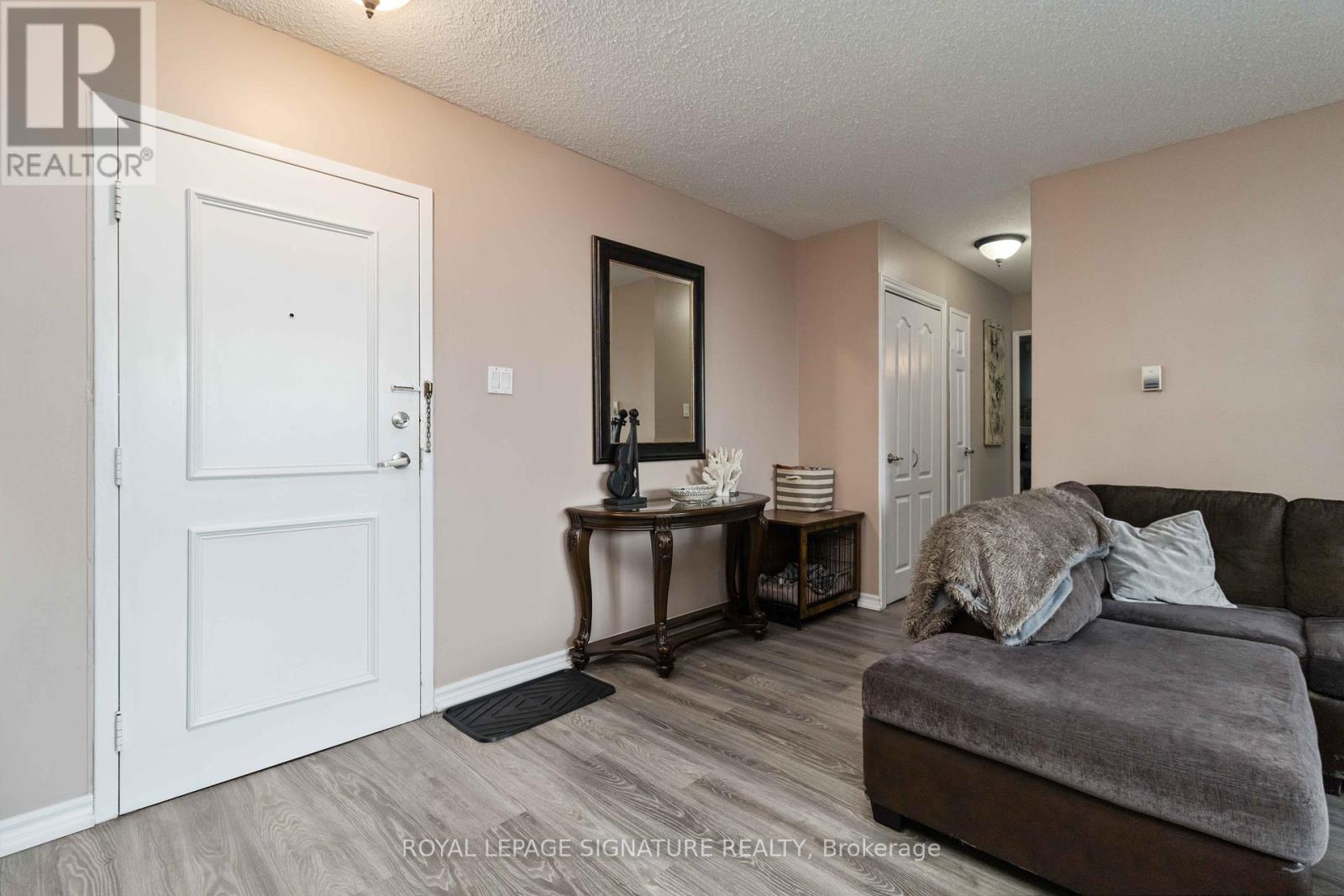 512 - 1615 Bloor Street, Mississauga (Applewood), Ontario  L4X 1S2 - Photo 8 - W12422729