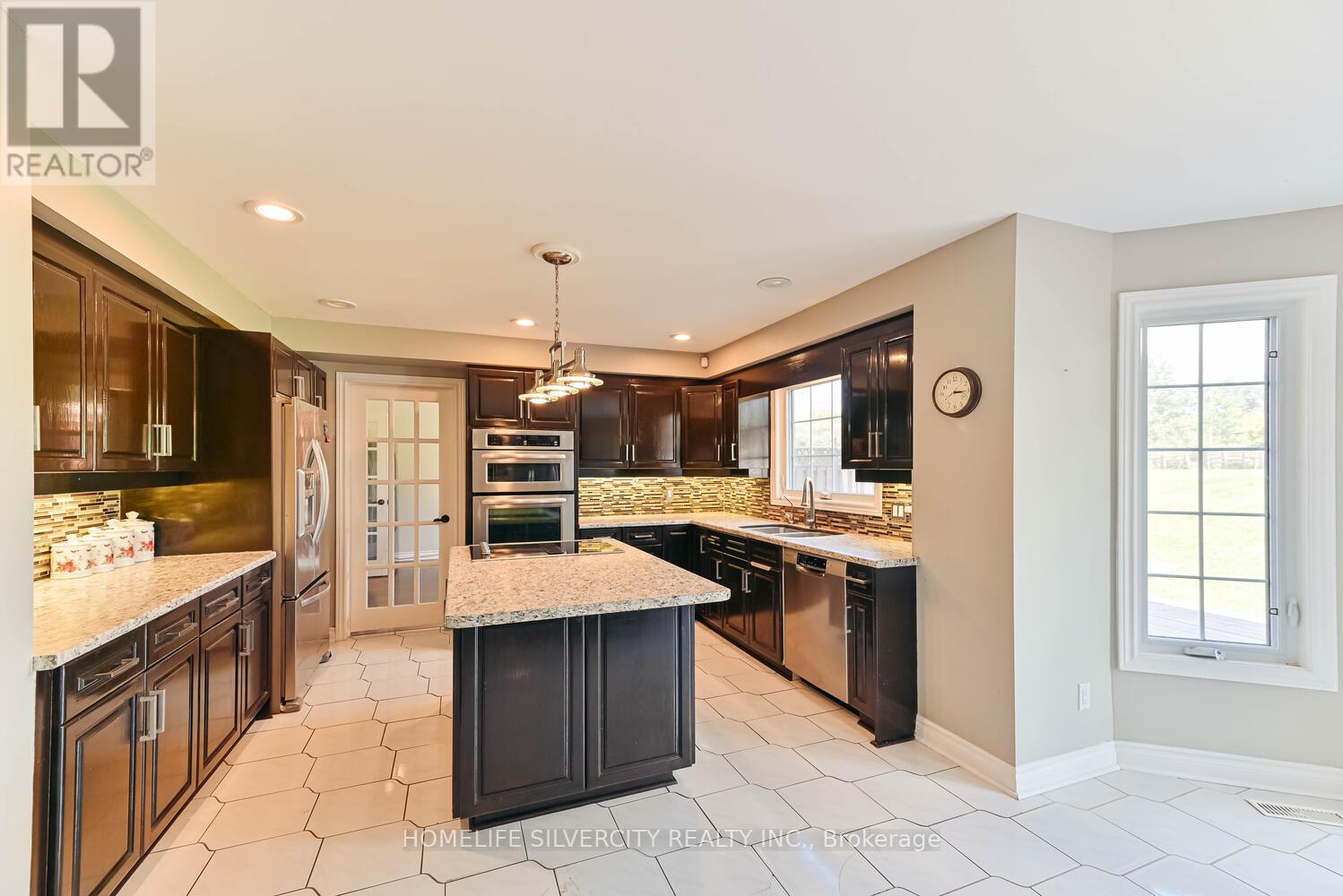 18805 Willoghby Road, Caledon, Ontario  L7K 1V7 - Photo 12 - W12422743