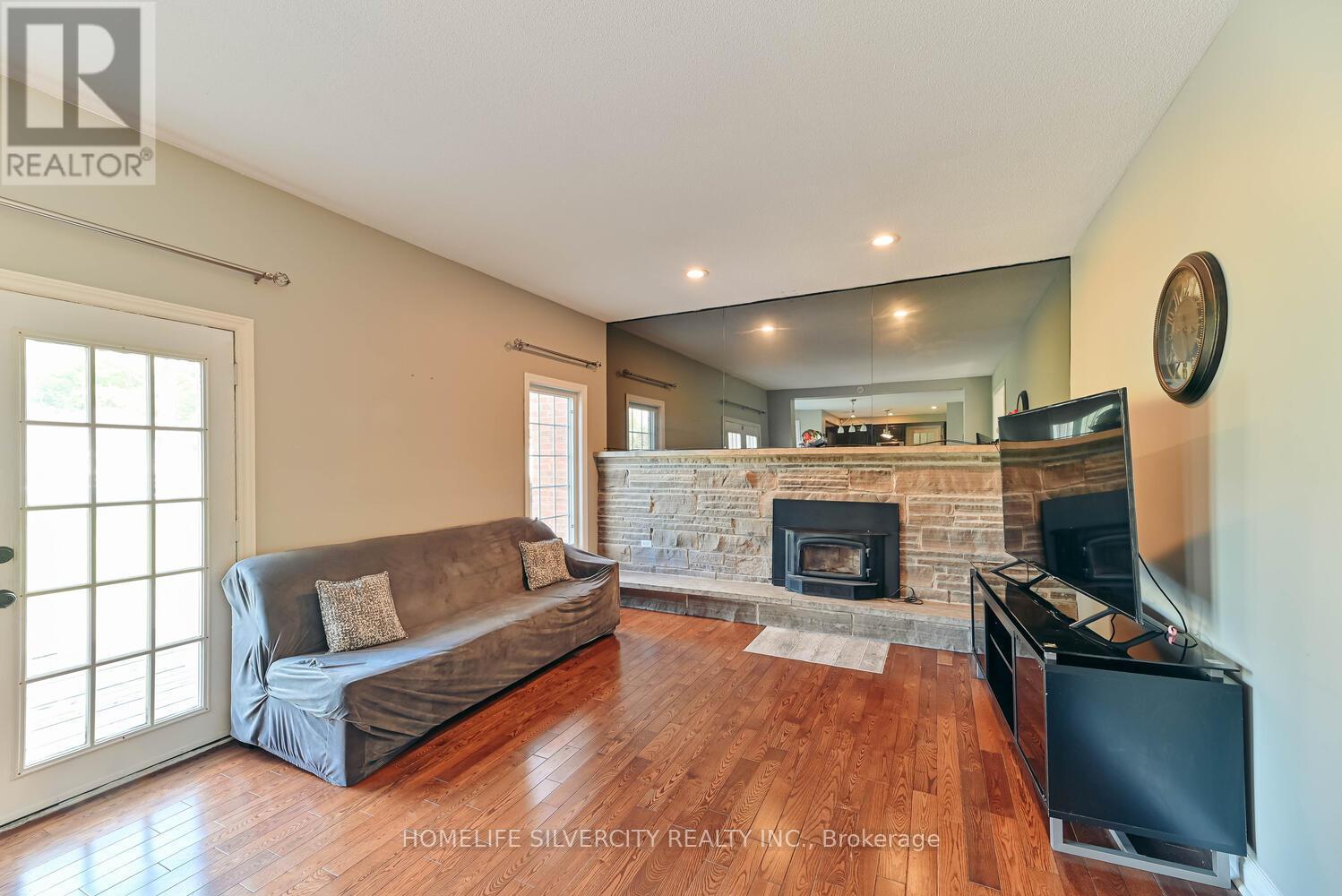 18805 Willoghby Road, Caledon, Ontario  L7K 1V7 - Photo 18 - W12422743