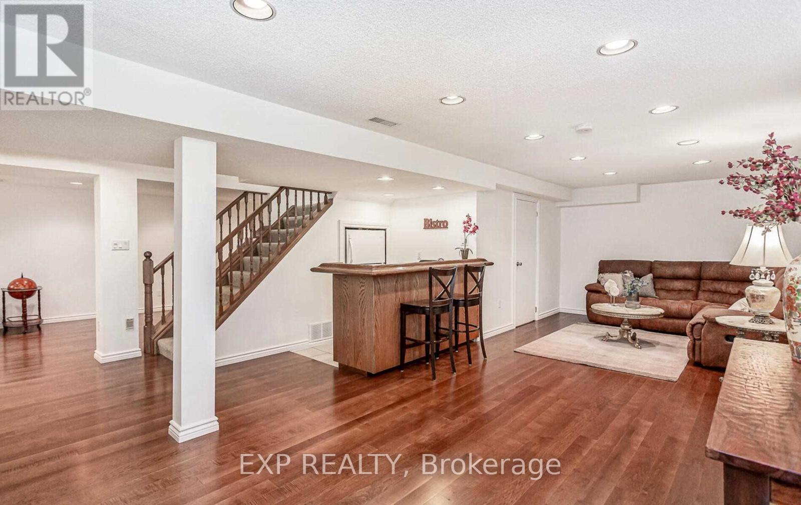 93 Waldie Road, Oakville, Ontario  L6L 6G5 - Photo 27 - W12422747