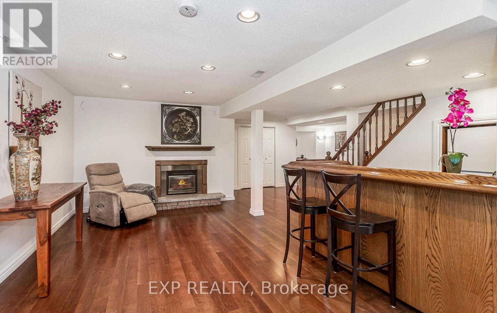93 Waldie Road, Oakville, Ontario  L6L 6G5 - Photo 32 - W12422747