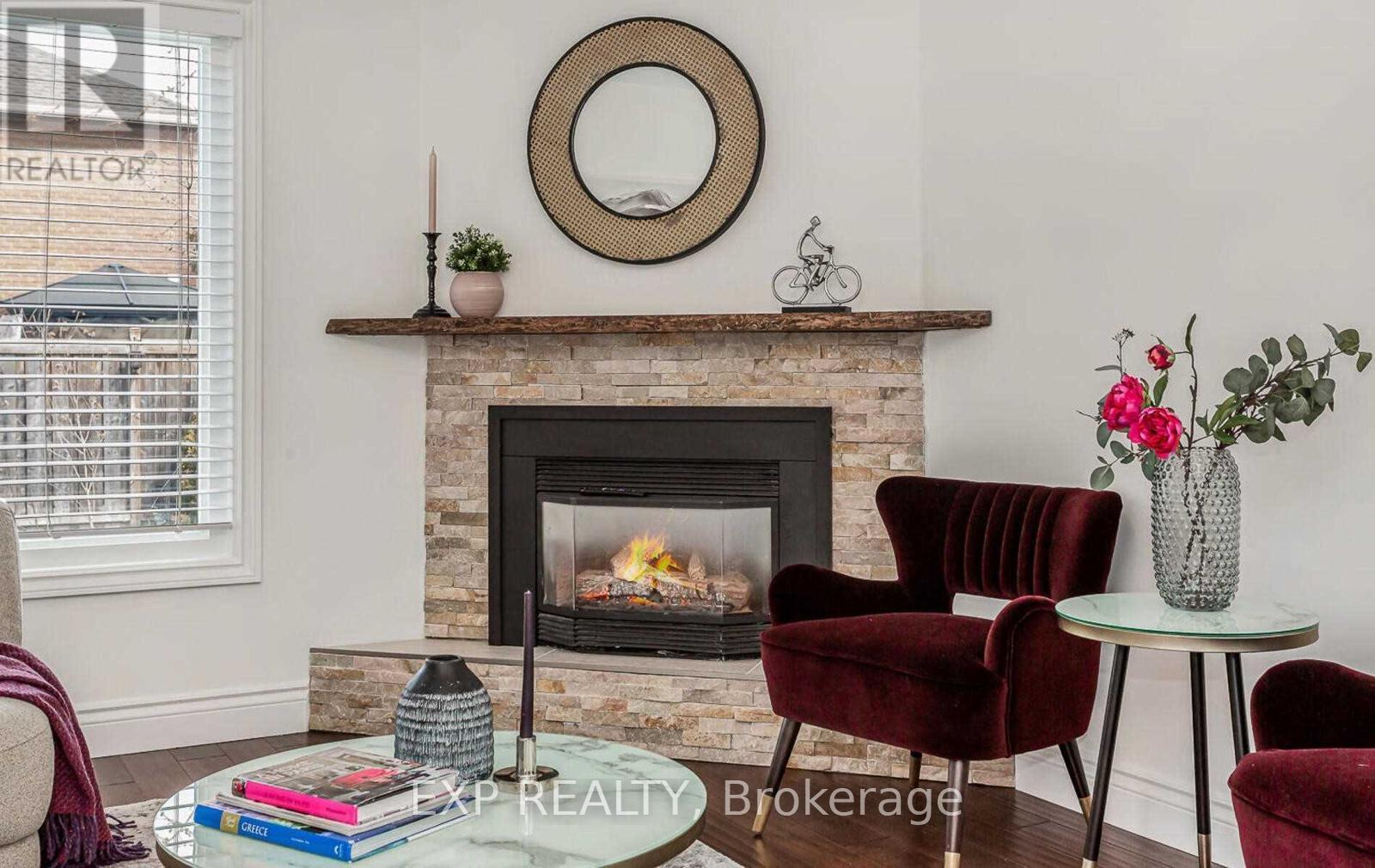 93 Waldie Road, Oakville, Ontario  L6L 6G5 - Photo 7 - W12422747
