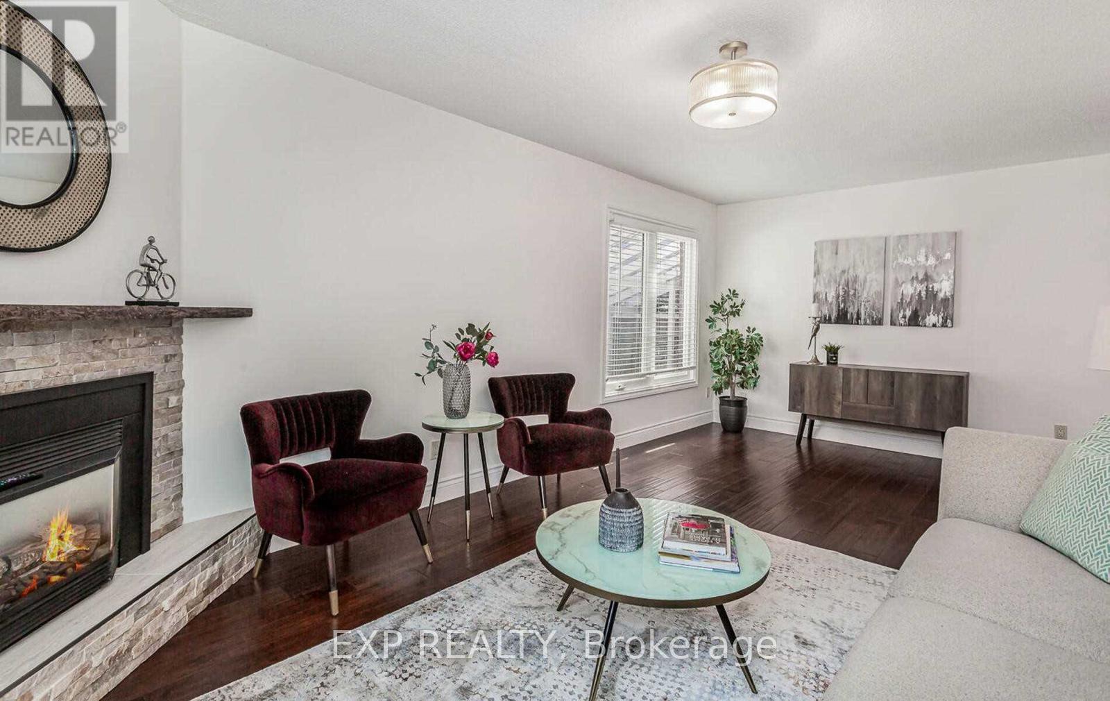 93 Waldie Road, Oakville, Ontario  L6L 6G5 - Photo 8 - W12422747