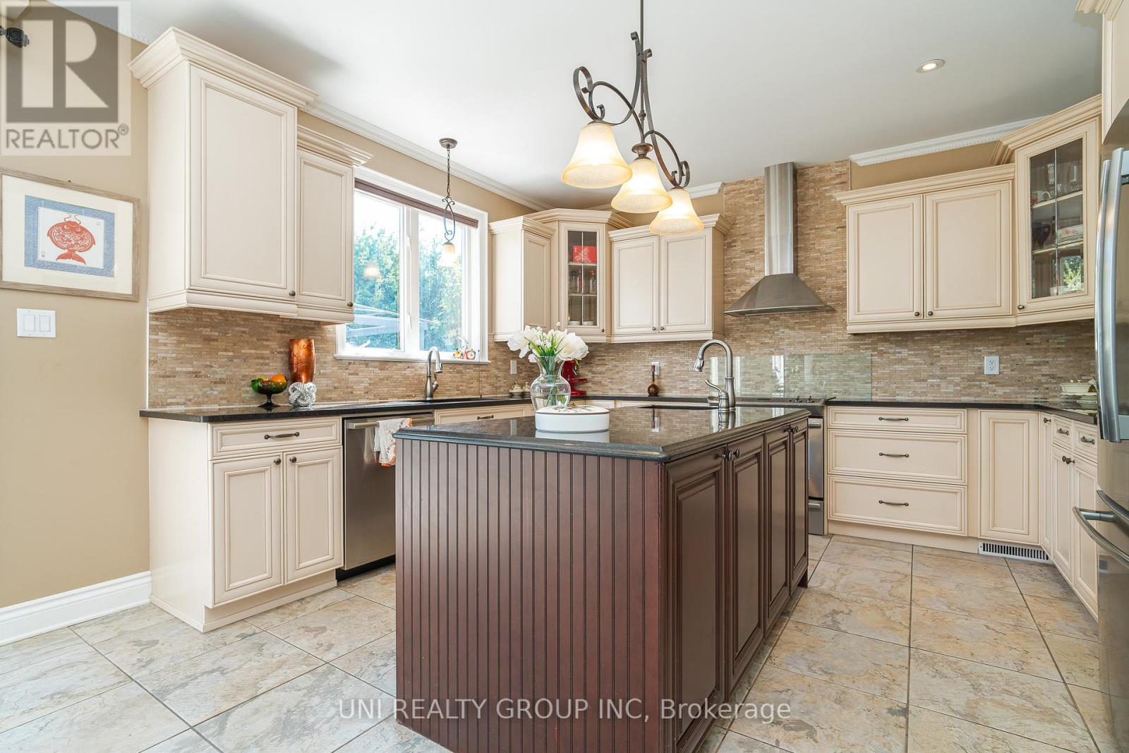 454 Cavesson Street, Ottawa, Ontario  K2V 0B8 - Photo 16 - X12422757