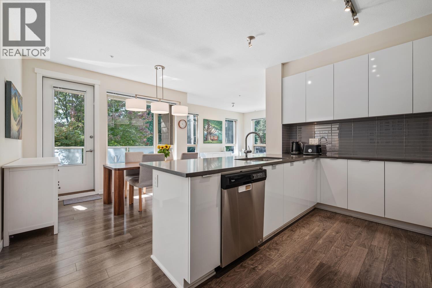 206 2665 Mountain Highway, North Vancouver, British Columbia  V7J 0A8 - Photo 6 - R3051637