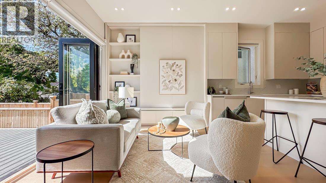 2919 CHARLES STREET, Vancouver, British Columbia