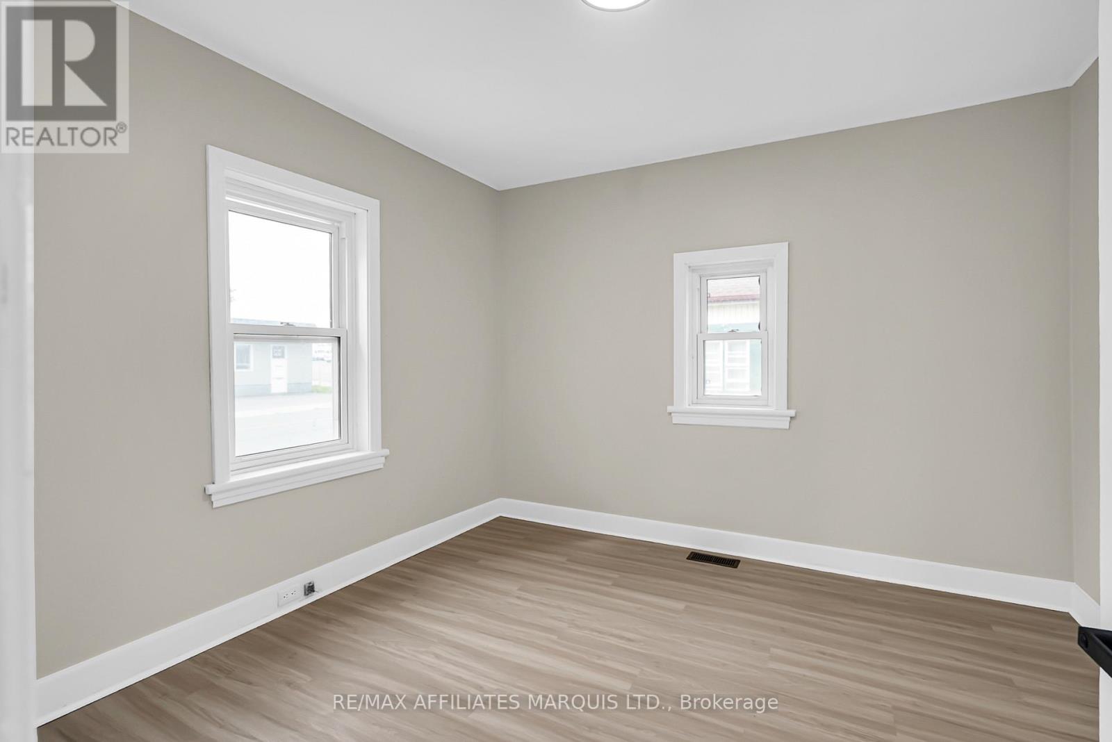 133 Main Street, North Glengarry, Ontario  K0C 1A0 - Photo 7 - X12422734