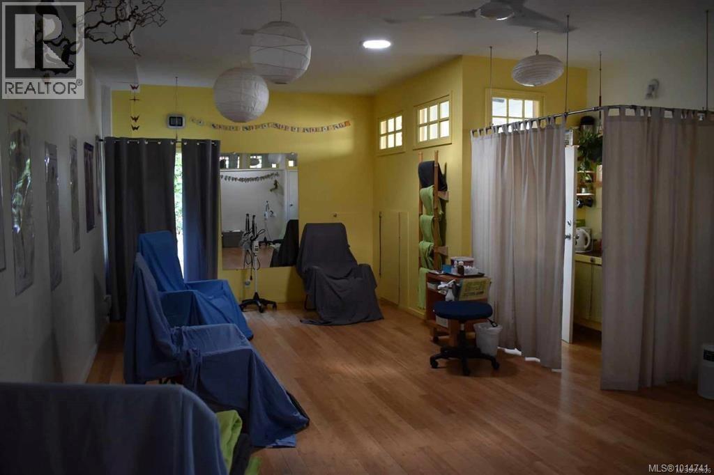 851 Cormorant St, Victoria, British Columbia  V8W 1R2 - Photo 3 - 1014741