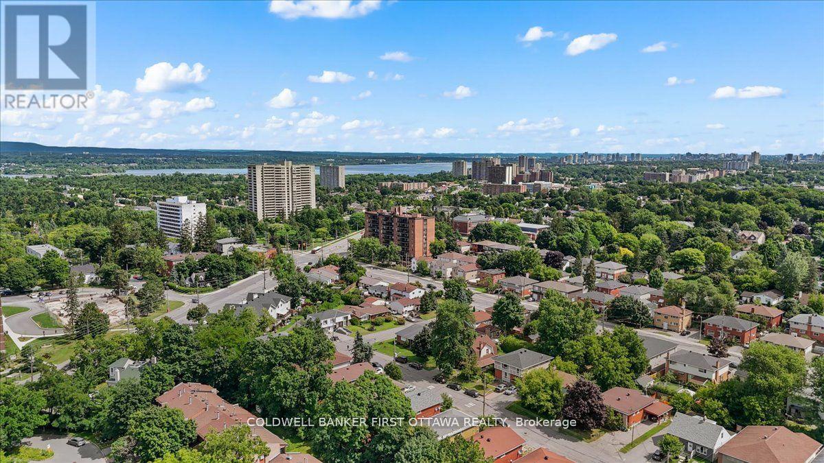 902 Watson Street, Ottawa, Ontario  K2B 6B9 - Photo 33 - X12422769