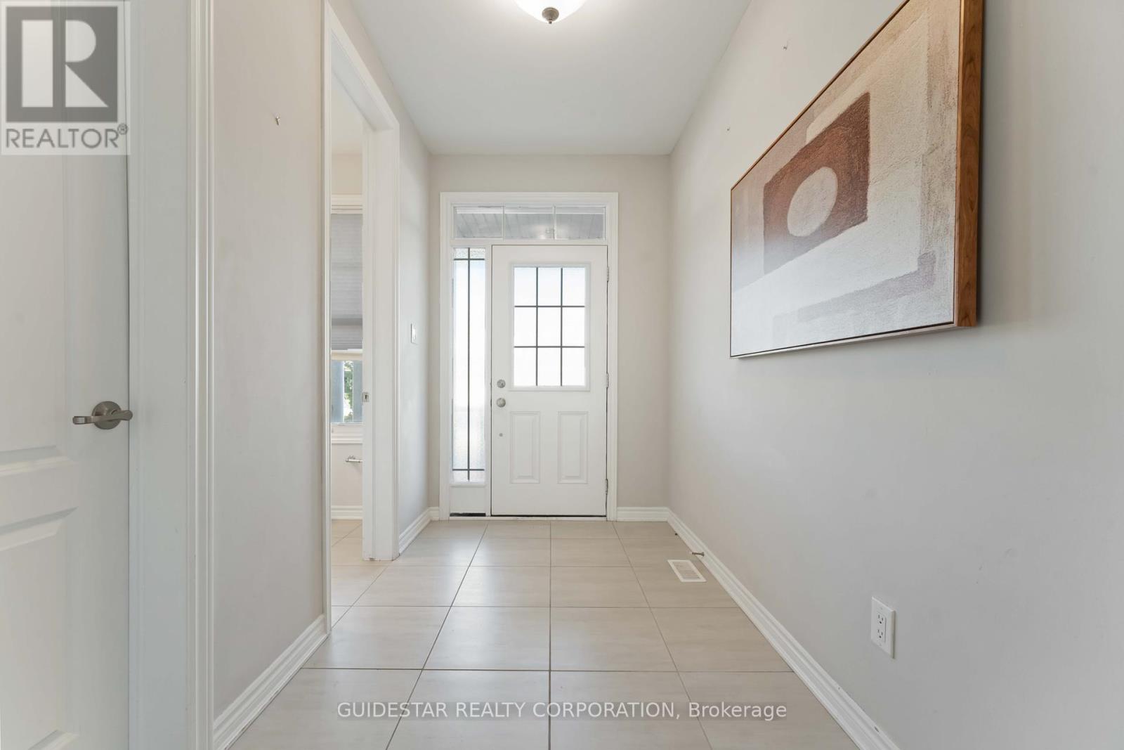 28 Oxalis Crescent, Ottawa, Ontario  K2V 0J6 - Photo 3 - X12422785