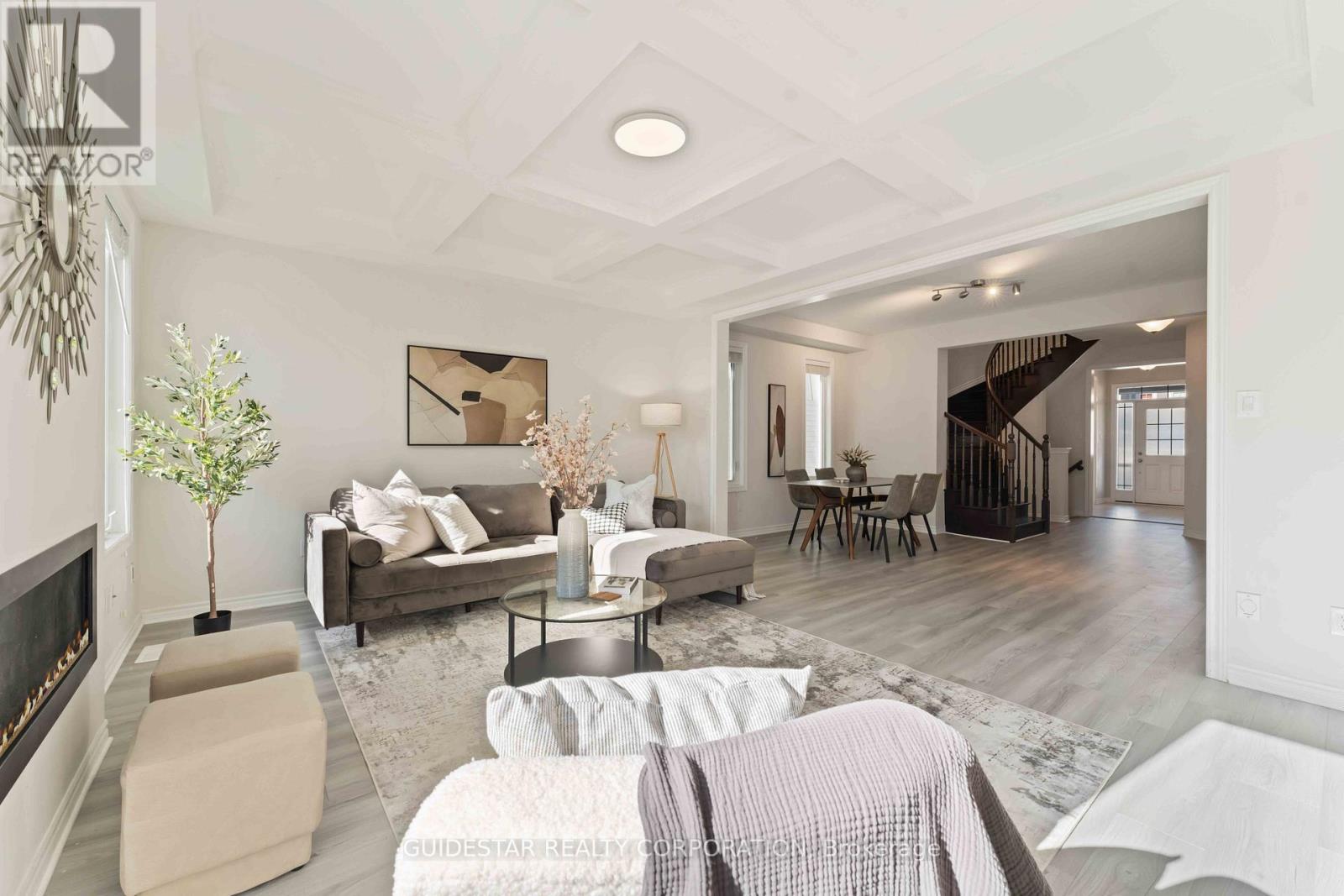 28 Oxalis Crescent, Ottawa, Ontario  K2V 0J6 - Photo 6 - X12422785