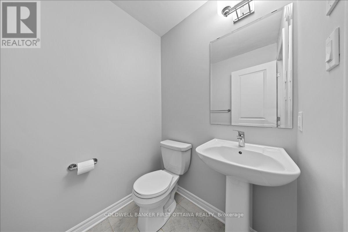 505 Sonmarg Crescent, Ottawa, Ontario  K2J 7A6 - Photo 6 - X12422796