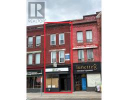 402 Spadina Avenue, Toronto (Kensington-Chinatown), Ca