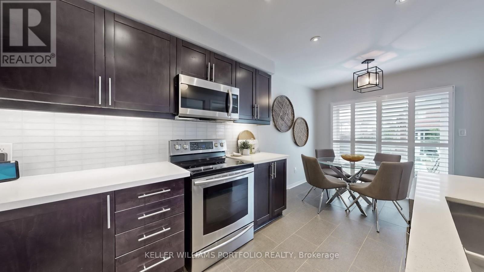 773 Miller Park Avenue, Bradford West Gwillimbury (Bradford), Ontario  L3Z 0L8 - Photo 8 - N12422791