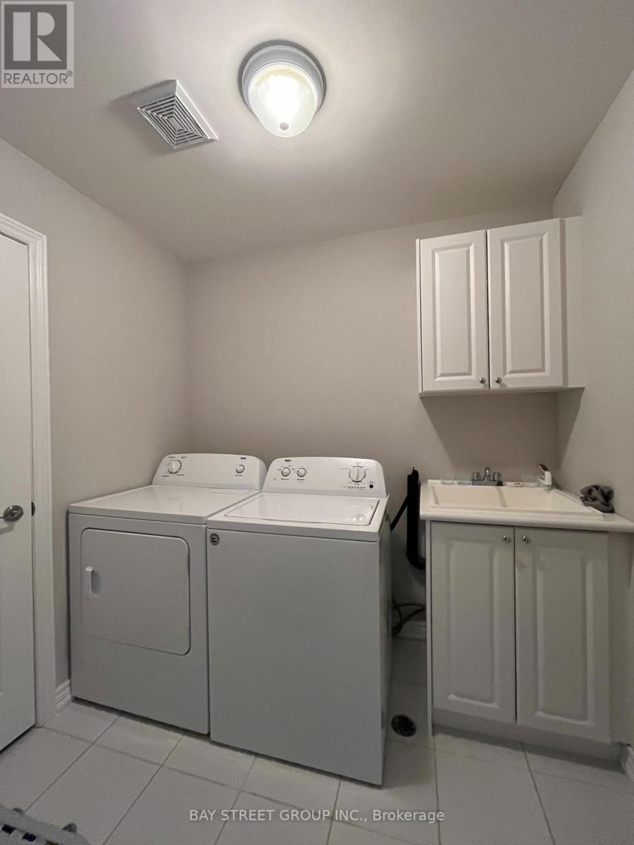 178 Bayview Avenue, Georgina (Keswick South), Ontario  L4P 2S9 - Photo 10 - N12422793