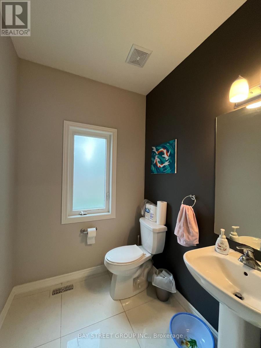 178 Bayview Avenue, Georgina (Keswick South), Ontario  L4P 2S9 - Photo 18 - N12422793