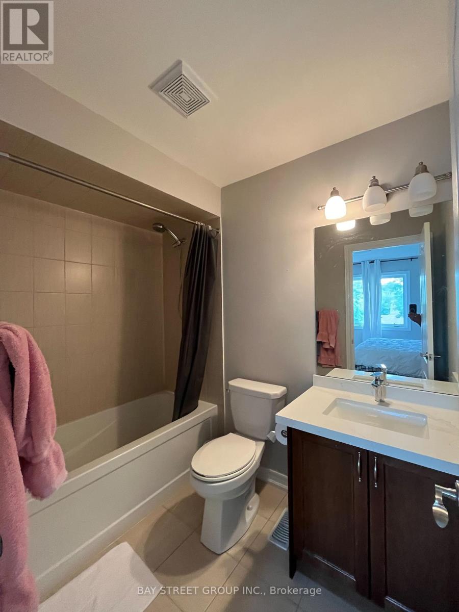 178 Bayview Avenue, Georgina (Keswick South), Ontario  L4P 2S9 - Photo 4 - N12422793