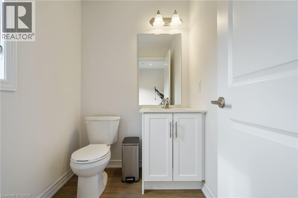 52 Cadwell Lane, Hamilton, Ontario  L9C 0E8 - Photo 5 - 40772999