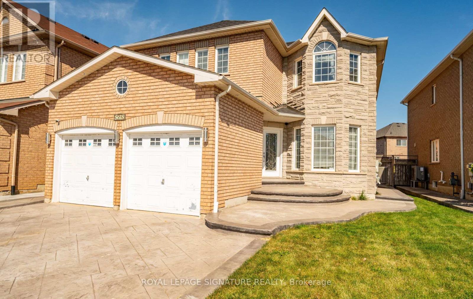 5615 Heatherleigh Avenue, Mississauga (East Credit), Ontario  L5V 2V7 - Photo 1 - W12422786