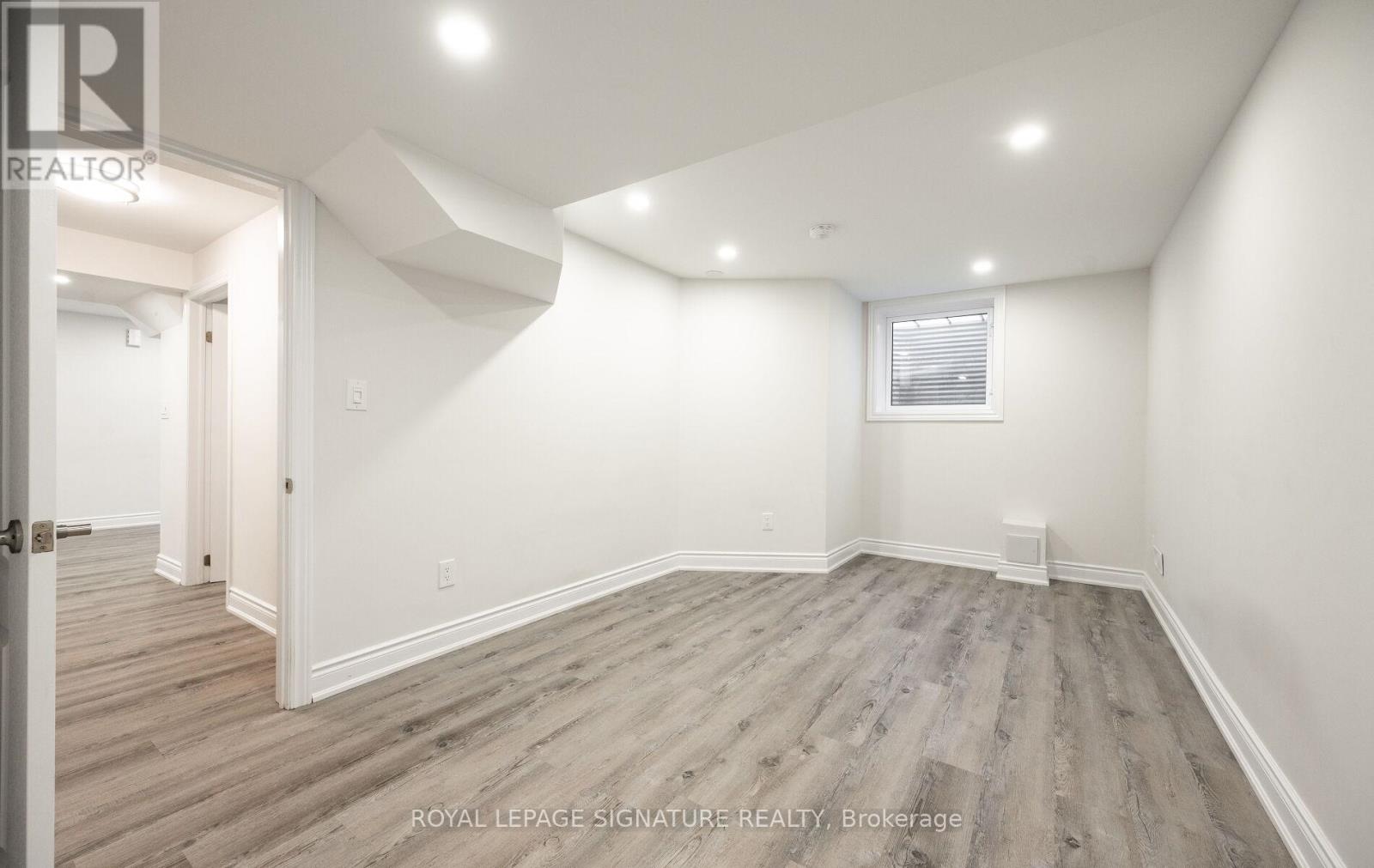 5615 Heatherleigh Avenue, Mississauga (East Credit), Ontario  L5V 2V7 - Photo 10 - W12422786