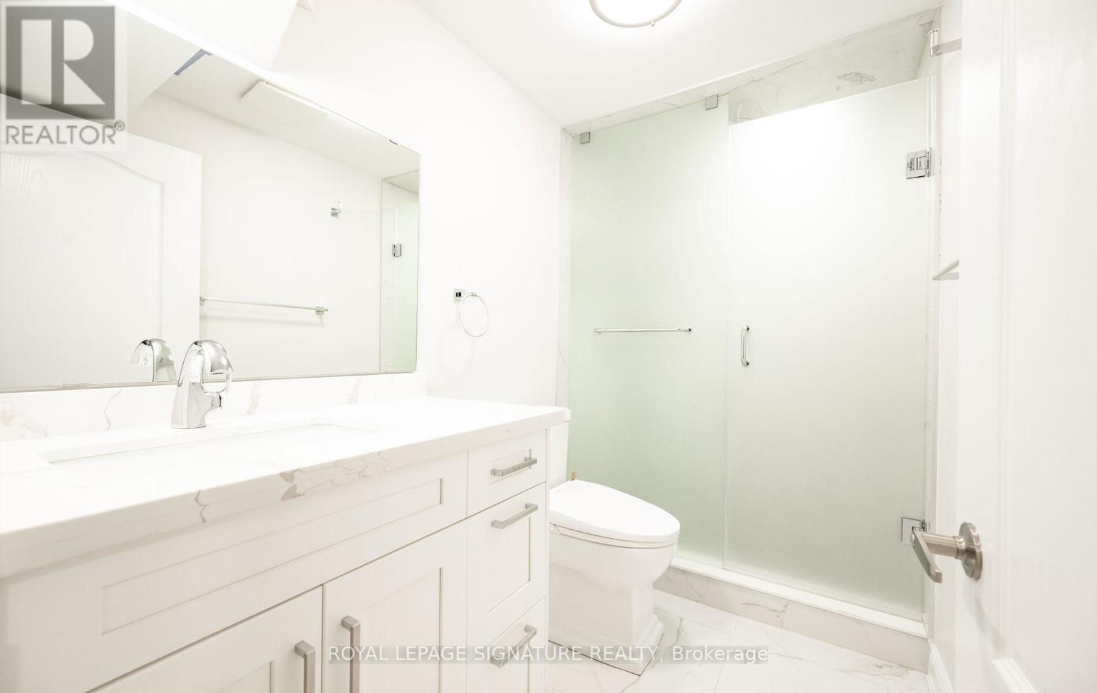 5615 Heatherleigh Avenue, Mississauga (East Credit), Ontario  L5V 2V7 - Photo 11 - W12422786