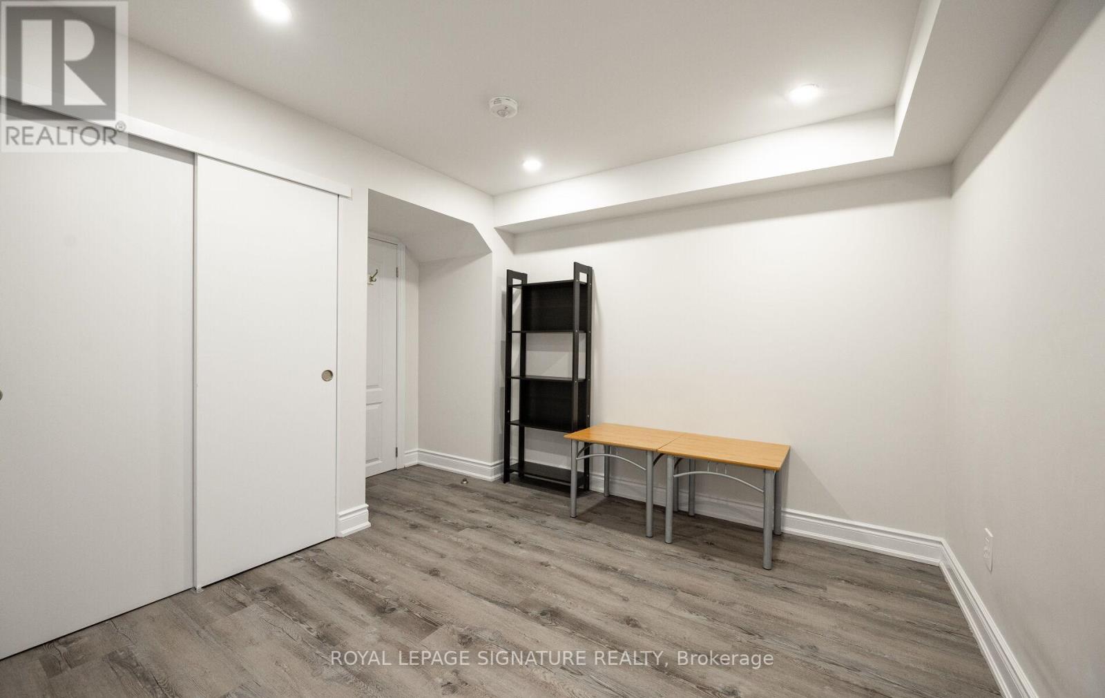 5615 Heatherleigh Avenue, Mississauga (East Credit), Ontario  L5V 2V7 - Photo 13 - W12422786