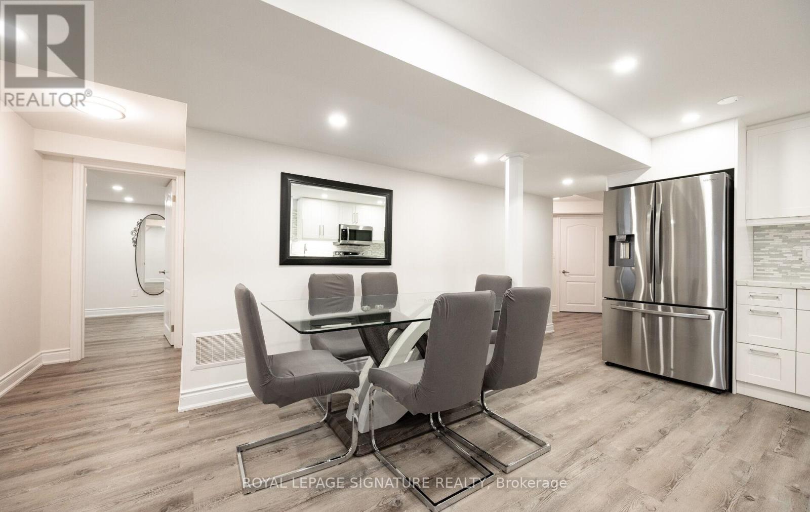 5615 Heatherleigh Avenue, Mississauga (East Credit), Ontario  L5V 2V7 - Photo 5 - W12422786