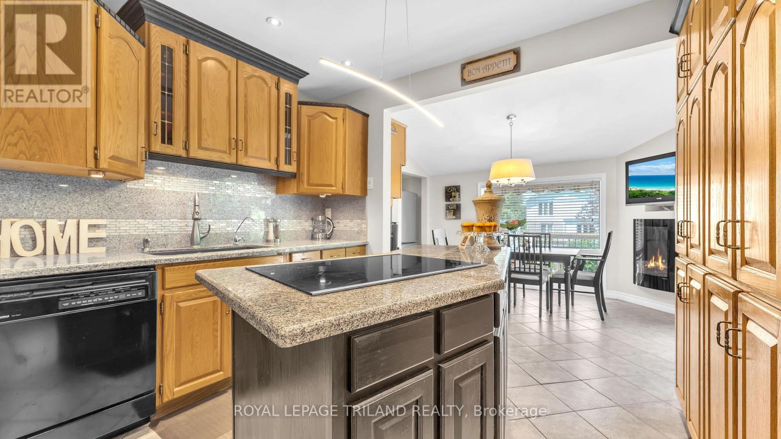 151 Brixham Crescent, London South, Ontario  N6K 1K9 - Photo 16 - X12383914