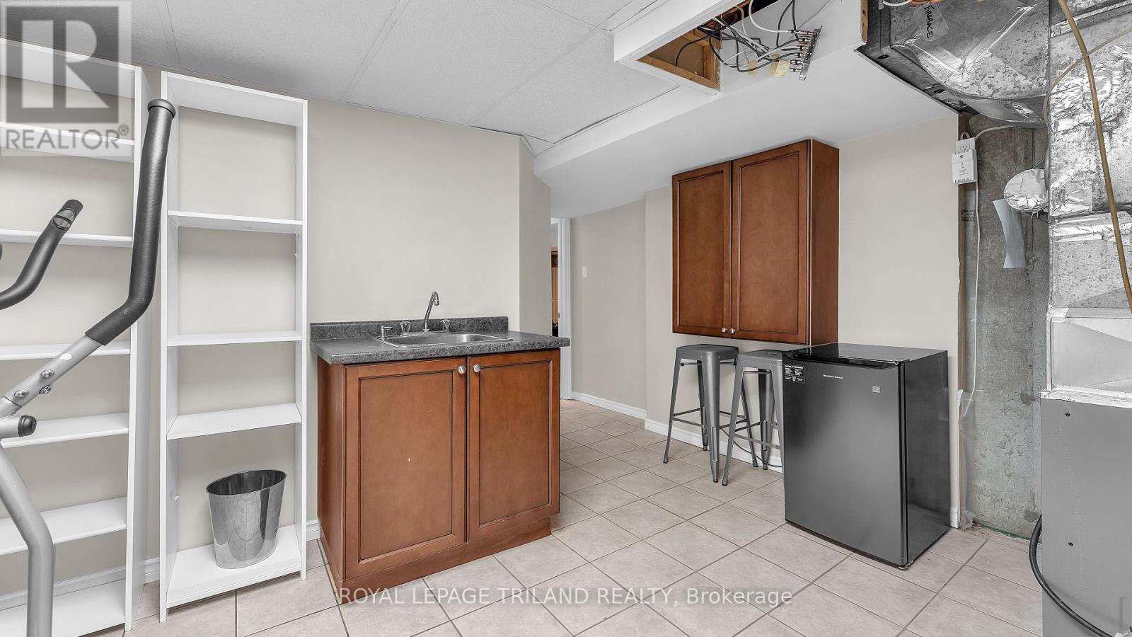 151 Brixham Crescent, London South, Ontario  N6K 1K9 - Photo 22 - X12383914