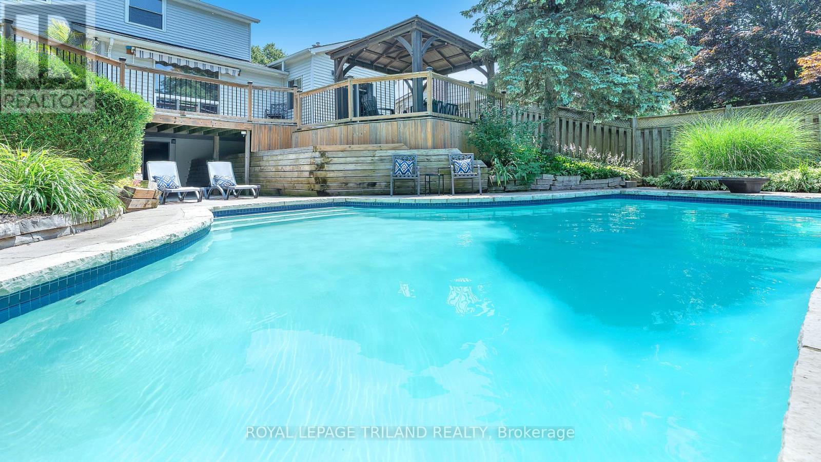 151 Brixham Crescent, London South, Ontario  N6K 1K9 - Photo 39 - X12383914