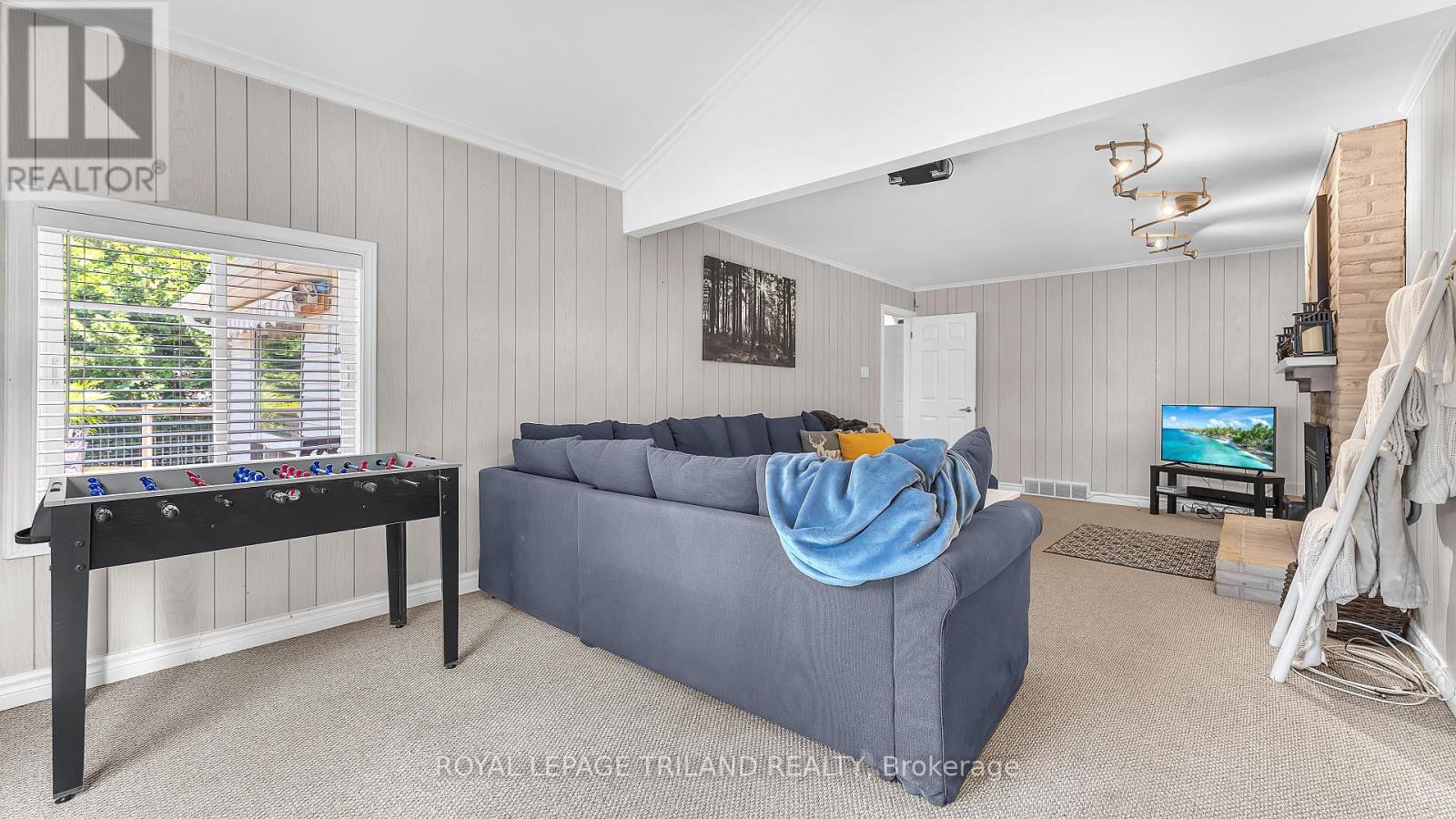 151 Brixham Crescent, London South, Ontario  N6K 1K9 - Photo 9 - X12383914