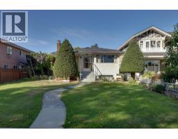 <div class="price">$2,249,800</div> 3929 Triumph Street, Burnaby<br><div style="margin-bottom:8px;"><small>Sutton Group-West Coast Realty</small></div><div class='bed_bath'>3 Bed | 2 Bath</div>