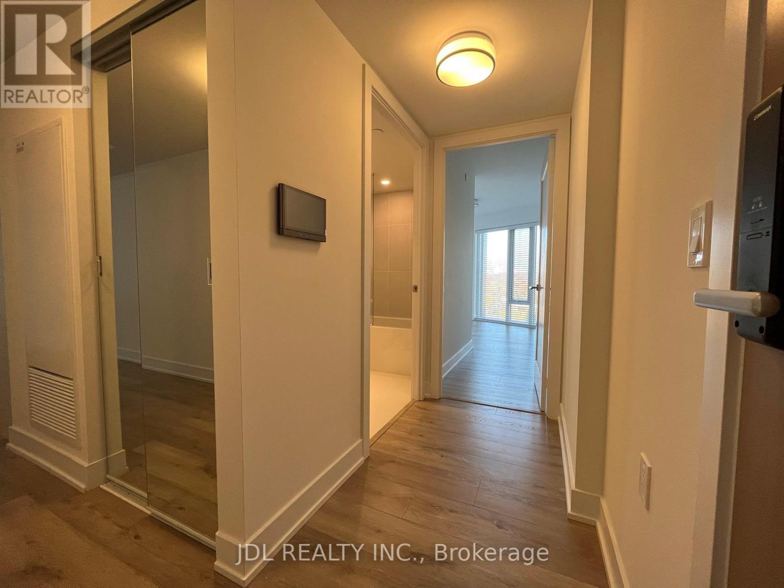 1102 - 575 Bloor Street E, Toronto, Ontario  M4W 0B2 - Photo 2 - C12422811