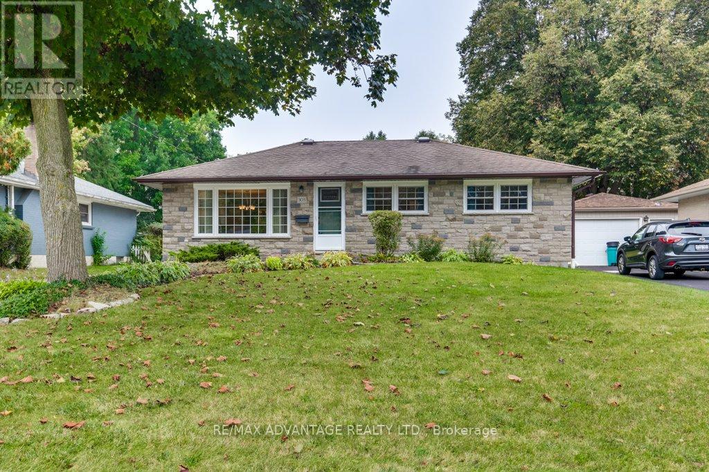 303 Griffith Street, London South, Ontario  N6K 2R5 - Photo 2 - X12420619