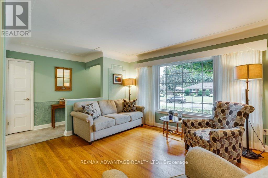 303 Griffith Street, London South, Ontario  N6K 2R5 - Photo 7 - X12420619