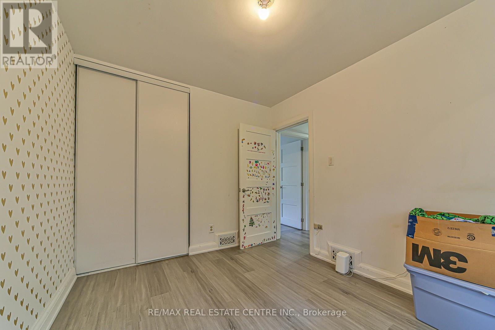 1292 Crossfield Bend, Mississauga, Ontario  L5G 3P4 - Photo 30 - W12422802