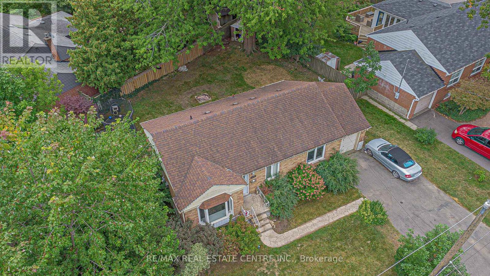 1292 Crossfield Bend, Mississauga, Ontario  L5G 3P4 - Photo 4 - W12422802