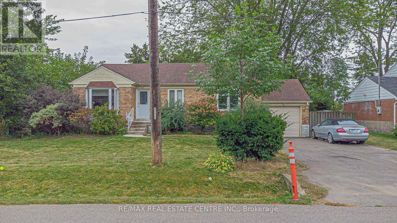 1292 Crossfield Bend, Mississauga, Ontario  L5G 3P4 - Photo 6 - W12422802