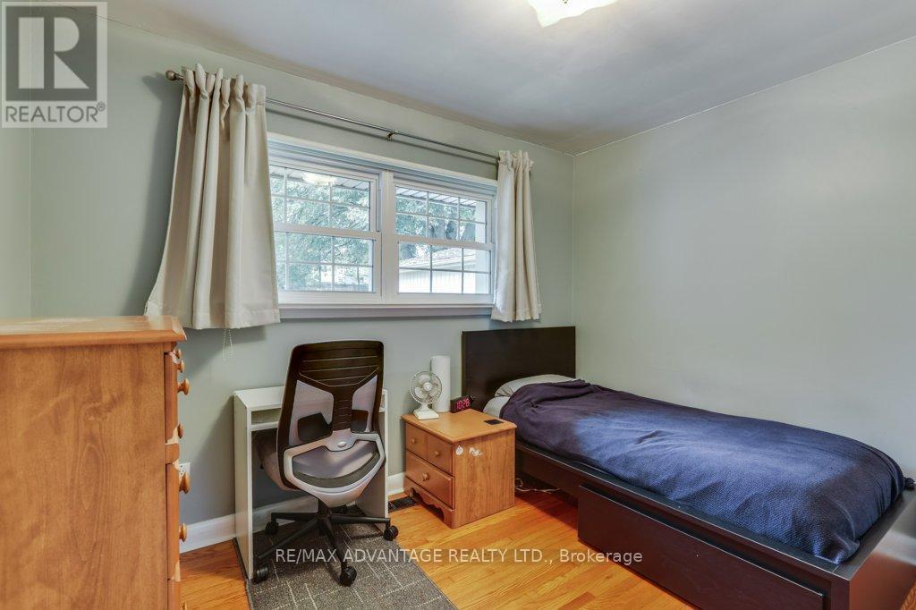 303 Griffith Street, London South, Ontario  N6K 2R5 - Photo 21 - X12420619
