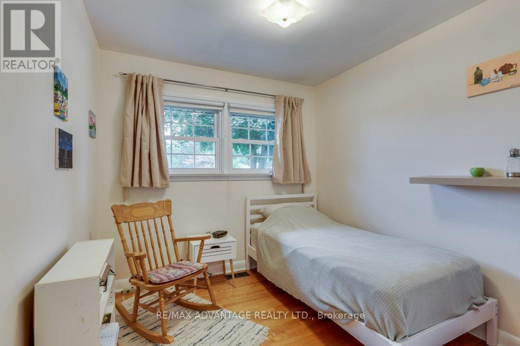 303 Griffith Street, London South, Ontario  N6K 2R5 - Photo 17 - X12420619