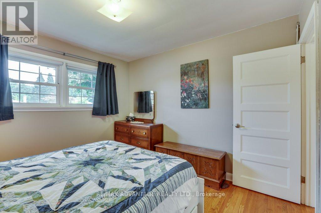 303 Griffith Street, London South, Ontario  N6K 2R5 - Photo 19 - X12420619