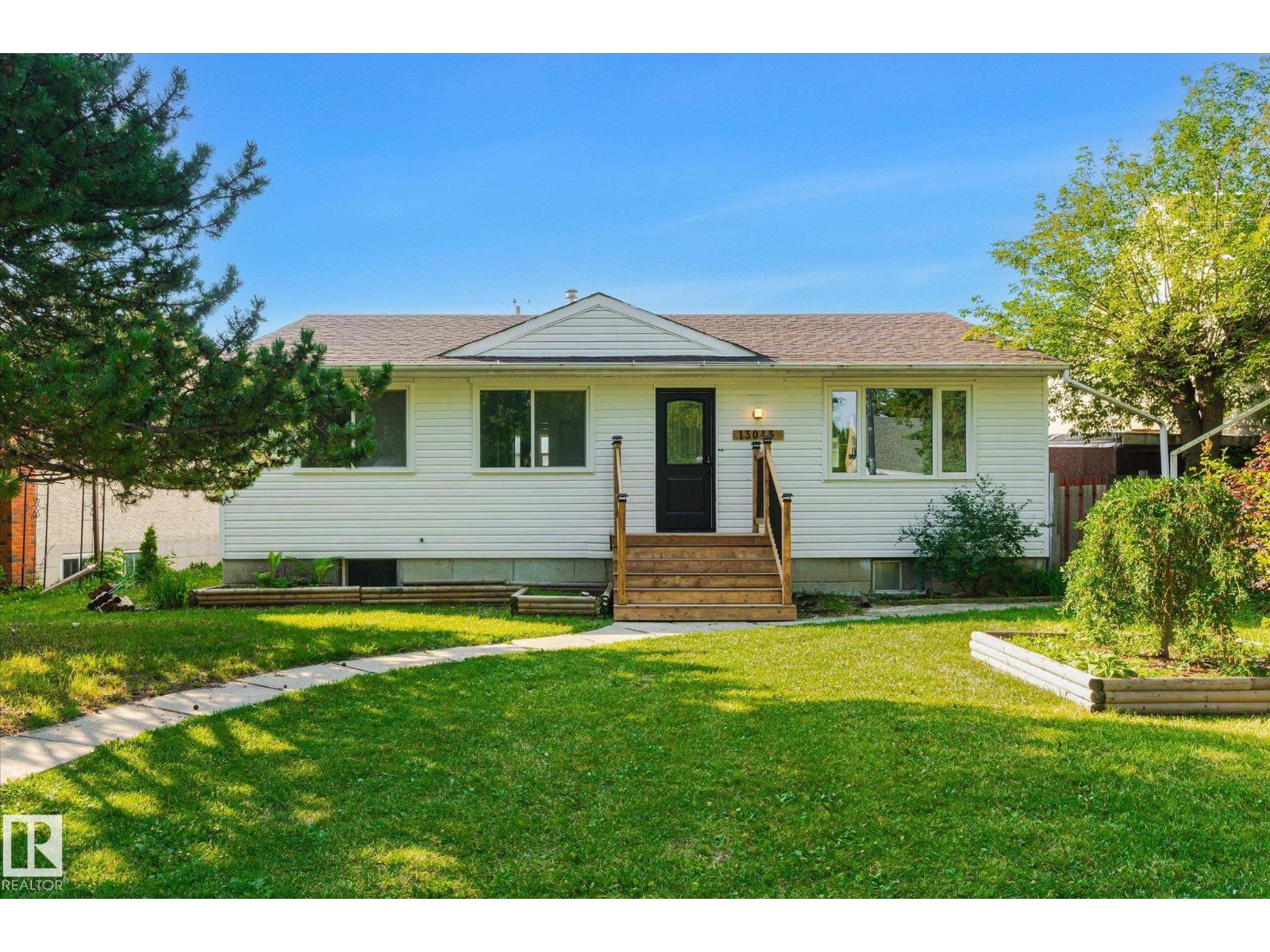 13043 Sherbrooke Av Nw, Edmonton, Alberta  T5L 4E6 - Photo 2 - E4459157