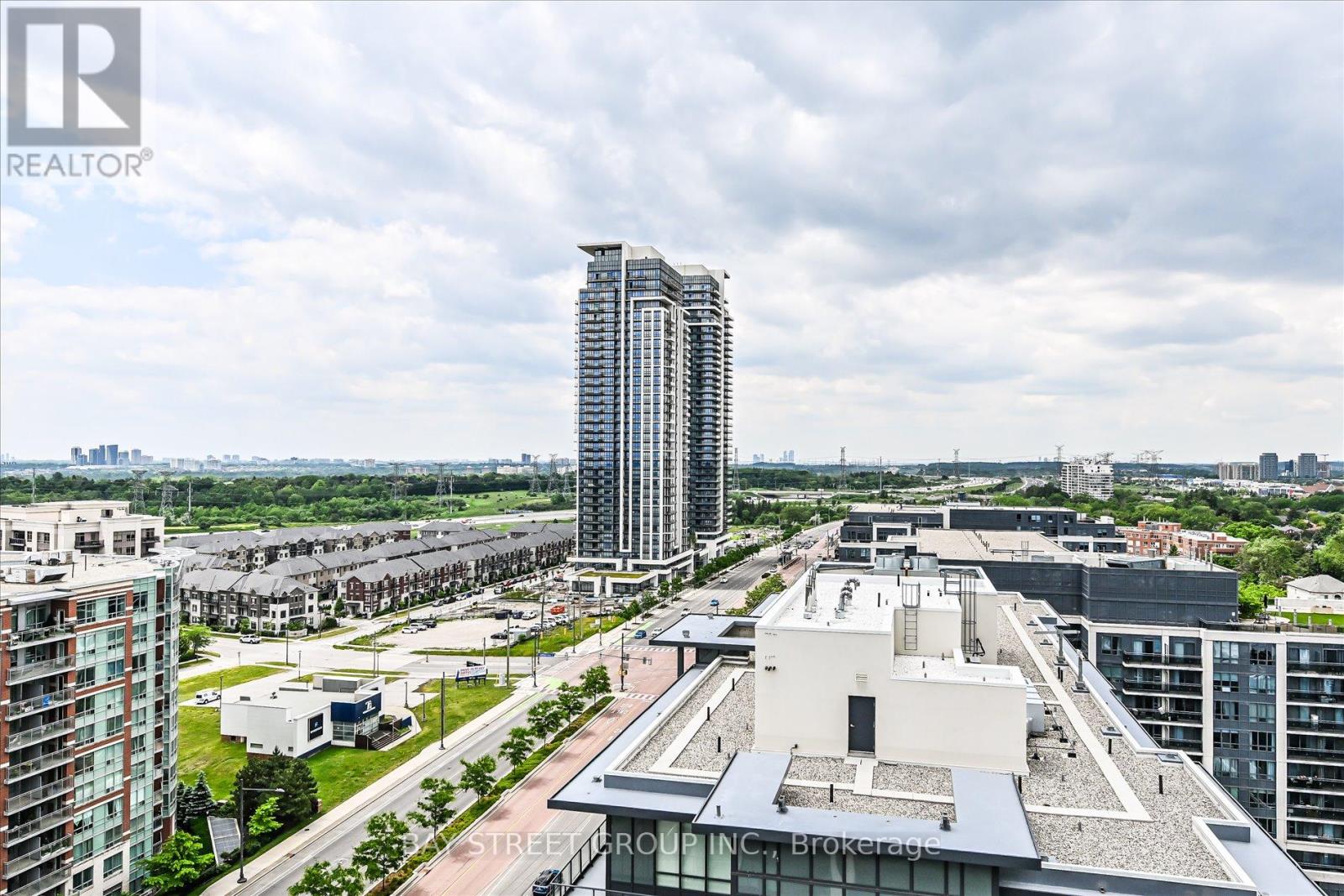 Ph06 - 398 Highway 7 Road E, Richmond Hill, Ontario  L4B 1A7 - Photo 32 - N12422815