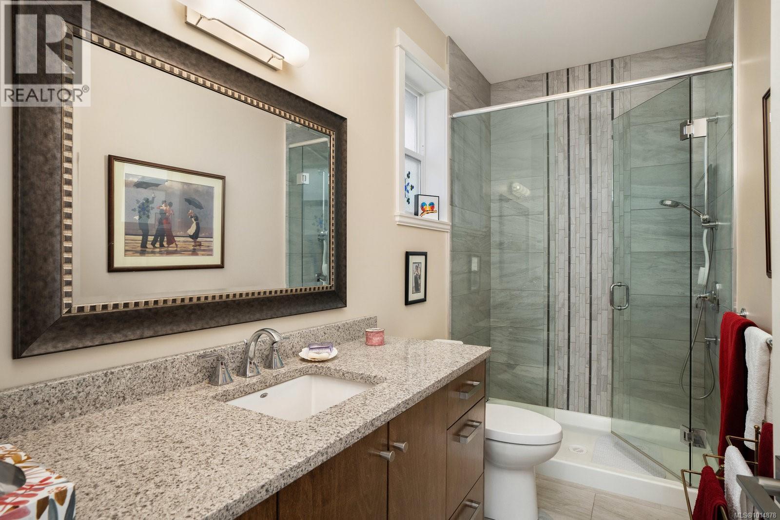 2 2430 Henry Ave, Sidney, British Columbia  V8L 2B7 - Photo 16 - 1014878