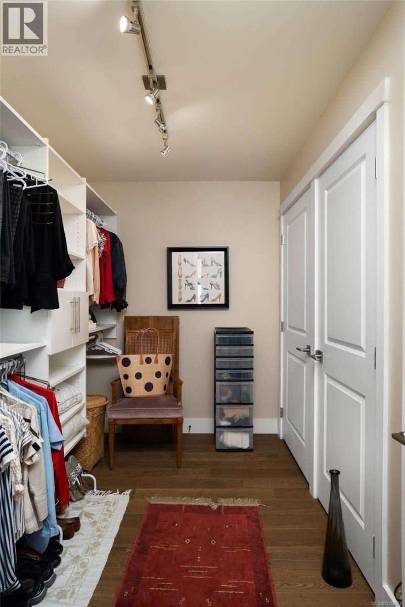 2 2430 Henry Ave, Sidney, British Columbia  V8L 2B7 - Photo 17 - 1014878