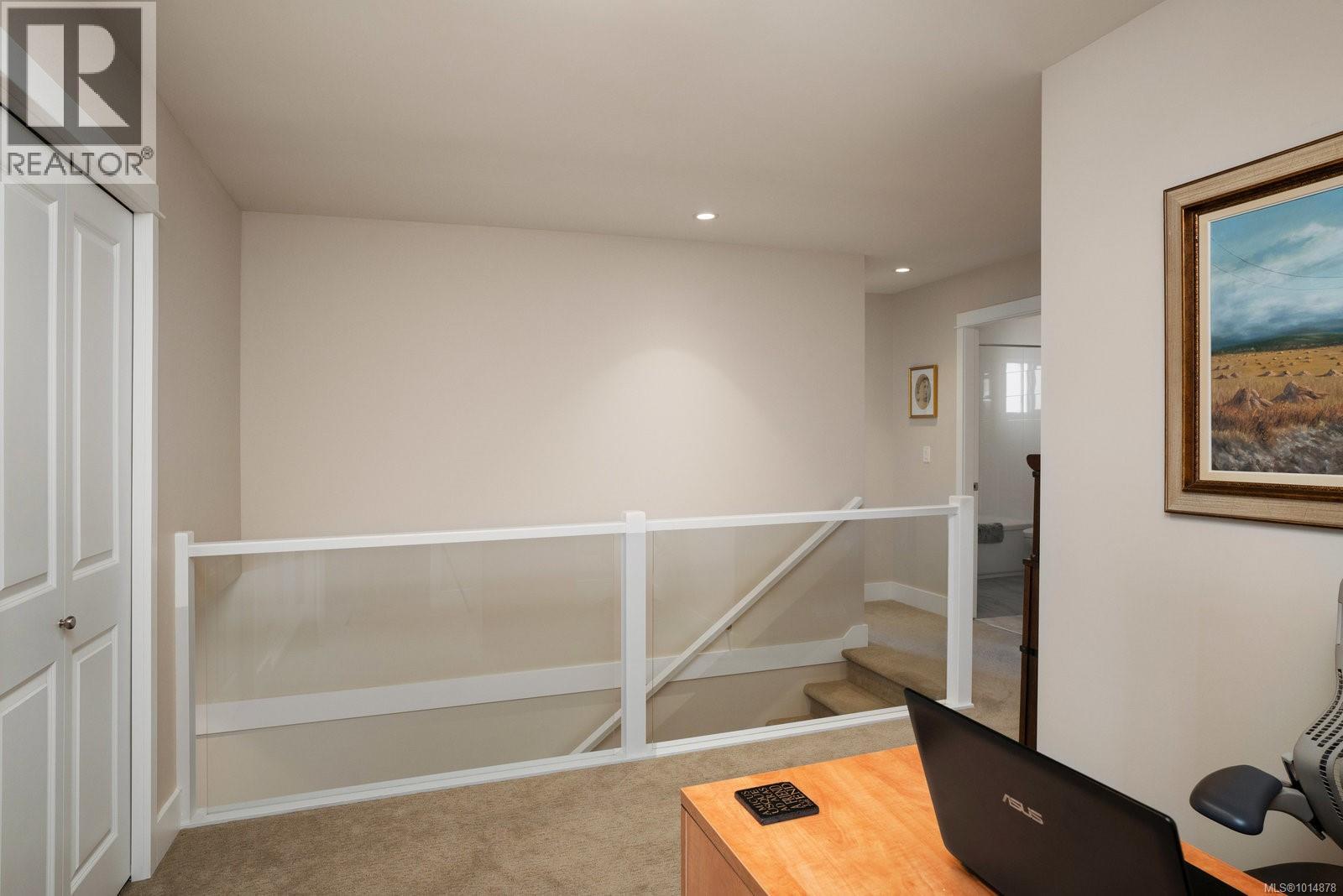 2 2430 Henry Ave, Sidney, British Columbia  V8L 2B7 - Photo 20 - 1014878